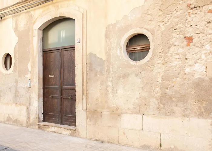 Darsena Sunset Suites By Wonderful Italy